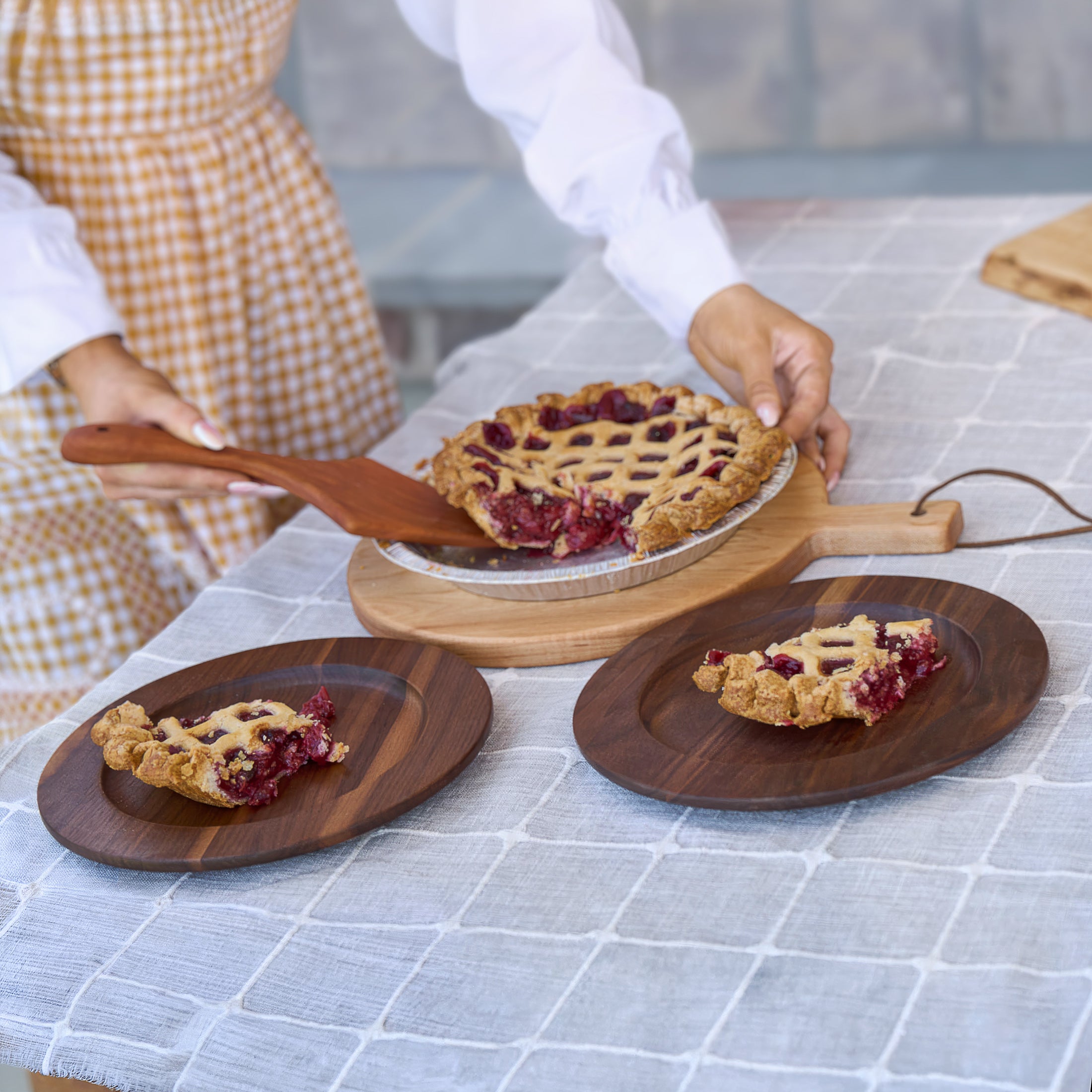 12" Broad Rim Wooden Plate