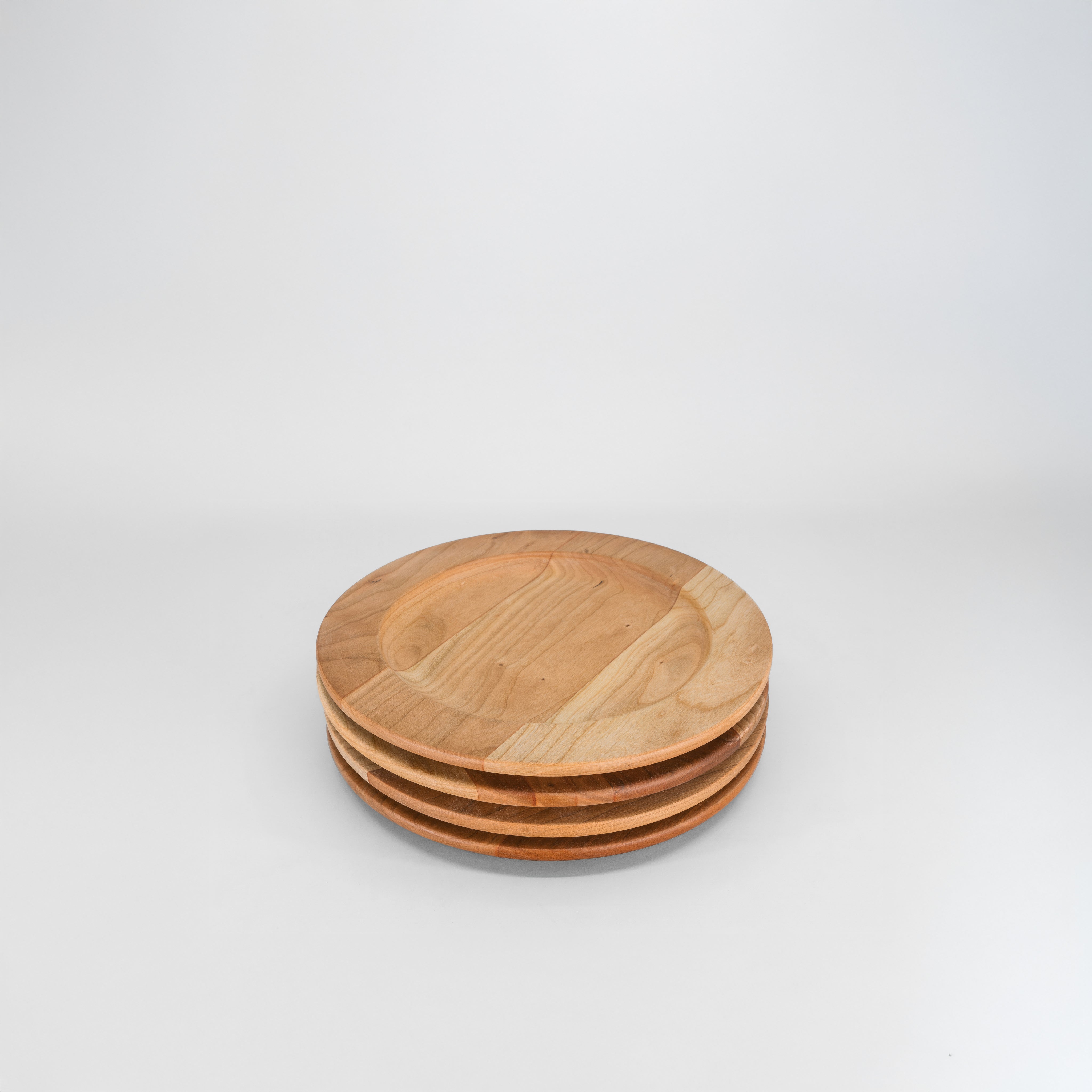 9.5" Broad Rim Wooden Plate