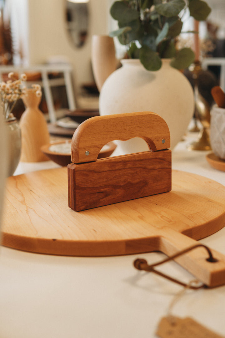 Mezzaluna Knife Holder