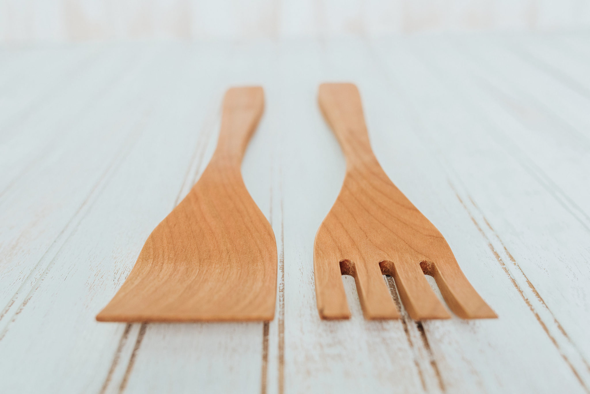 12 inch Cherry Caesar Salad Utensil Set