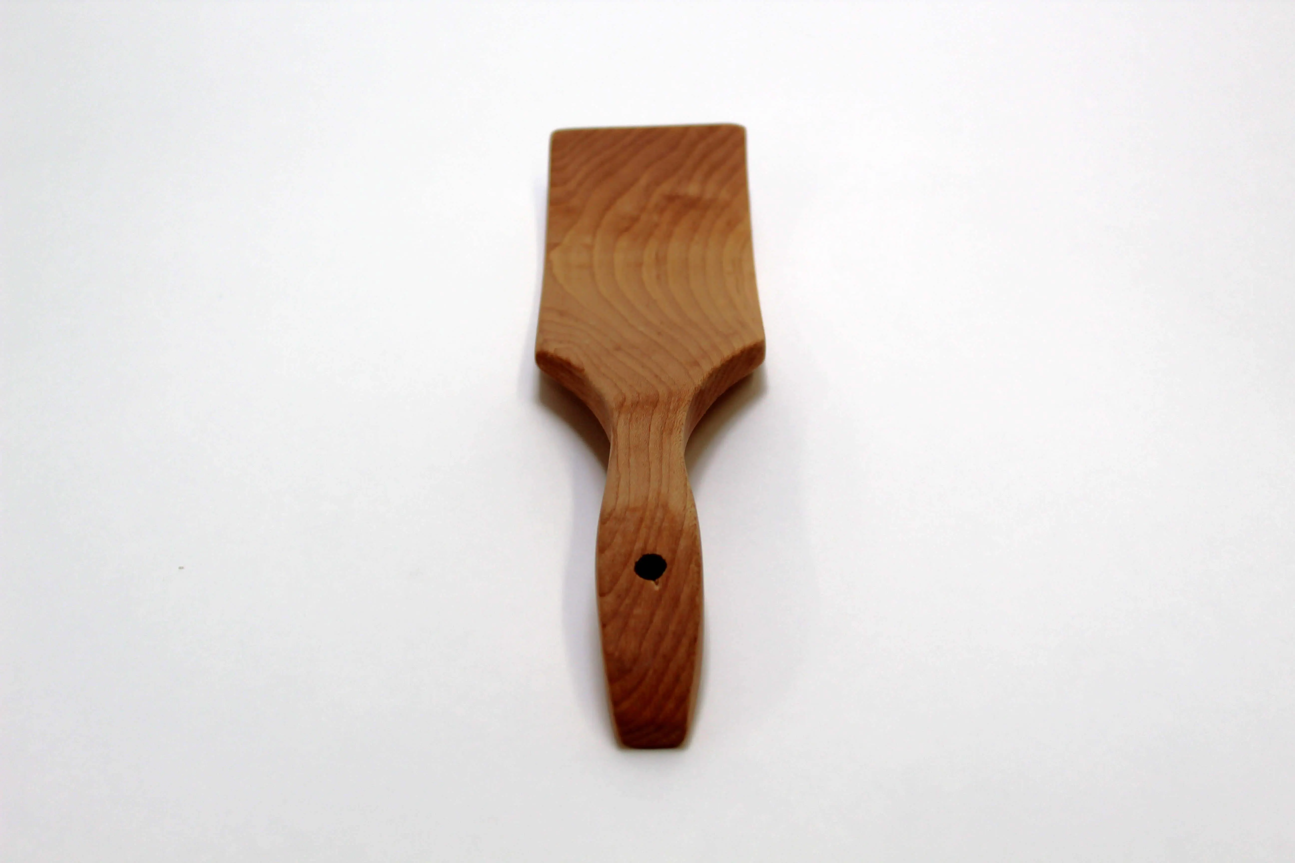 2-3/4 inch Maple Curved Spatula with Bee's Oil Finish - Image 4