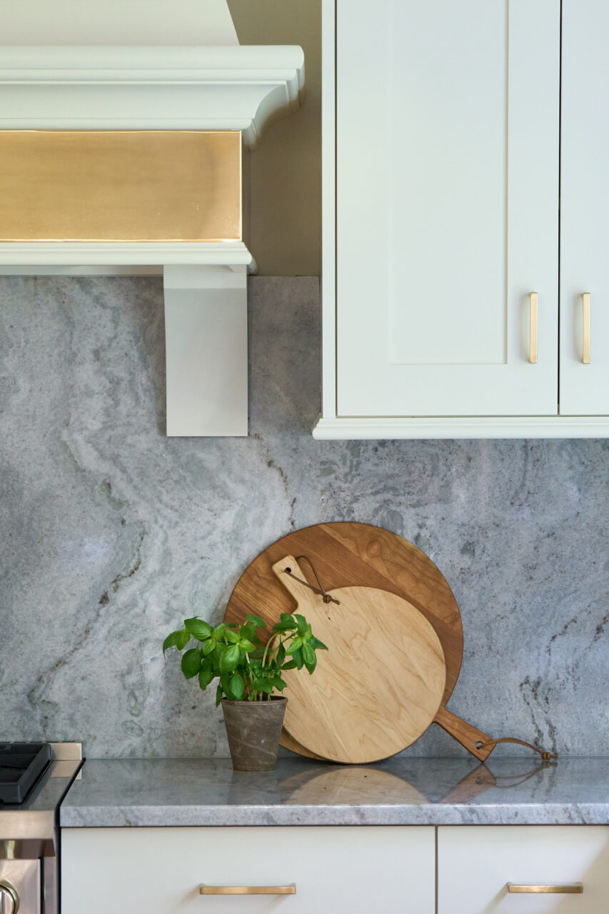 Top Tips for Choosing Large Wooden Salad Bowls