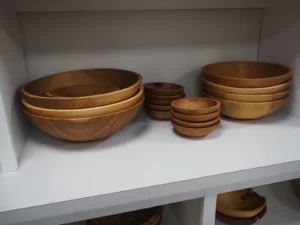 Wooden bowls packed away. Choose Hardwood