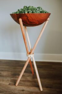 How to Present Salad in Rustic Wooden Bowls